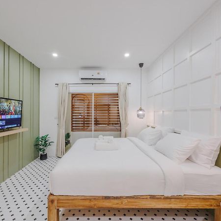 Bania 813 House Hotel Khao Lak Exterior photo