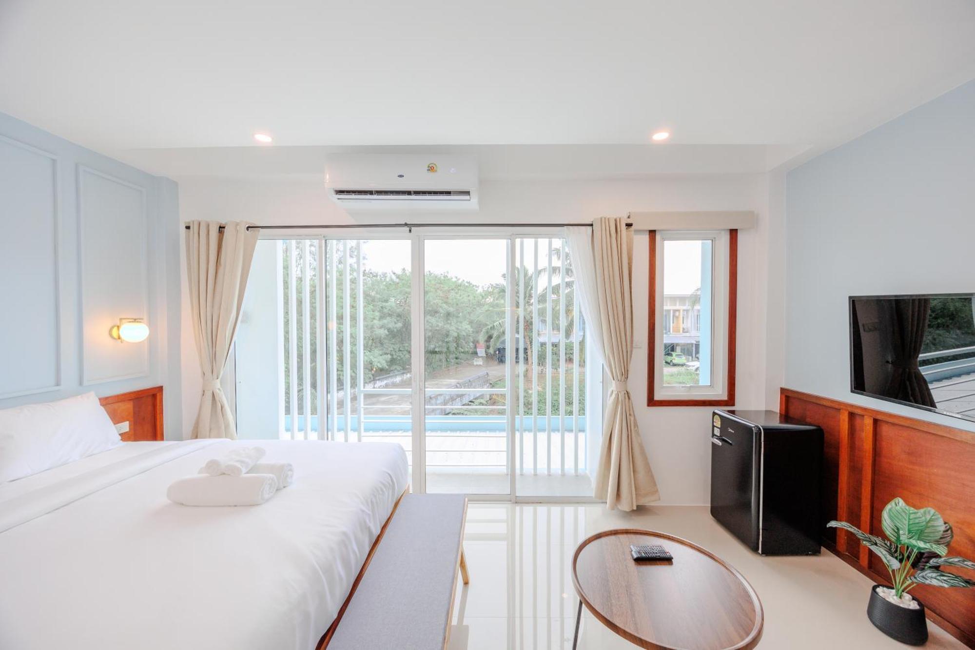 Bania 813 House Hotel Khao Lak Exterior photo